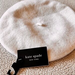 Kate Spade White Pearl Bow Felt  Wool Beret . One Size